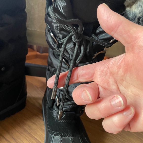 💕⬇️ $29.00 💕⬇️Aquatherm Black warm winter boots insulated with thinsulate size 6 - Picture 9 of 13